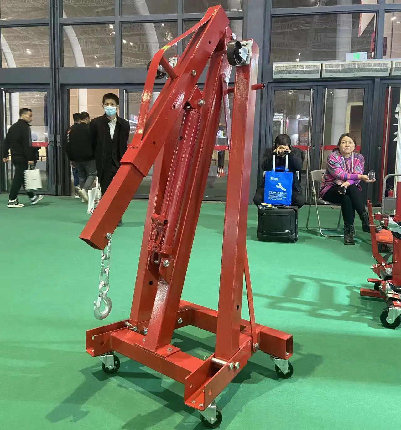 Engine Hoist Hydraulic Lift Crane Hoist Tool 2 Ton Folding Mobile Crane