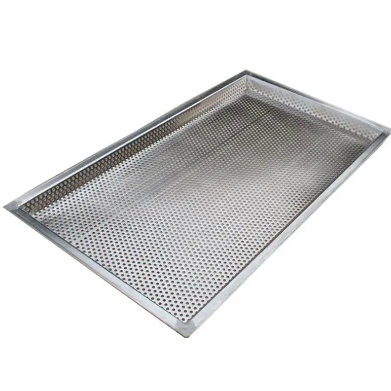 Produktbild von Tala Edelstahl-Tranchierplatte 35,5 X 25 Cm – Mit 5 Haltespitzen & Saftrinne, Spiegelglänzend, Hochwertig, Ideal Für Fleisch & Geflügel, In Geschenkbox