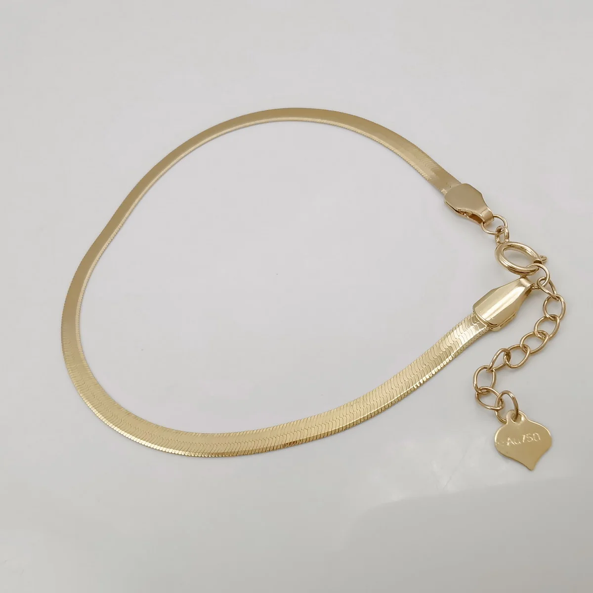 本物の18K AU750ゴールド製、幅広で光沢のあるスネークチェーン 