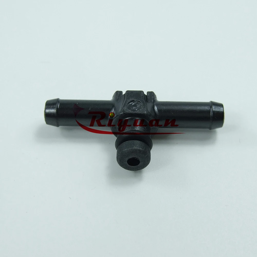Nozzle Return Line Connector for Isuzu 4JJ1TCS Engines