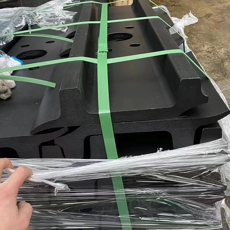 Trackhoe Padding Bucket JS150 Group Excavator Track Shoe Assembly E200 E320 Plate Track Pad ...