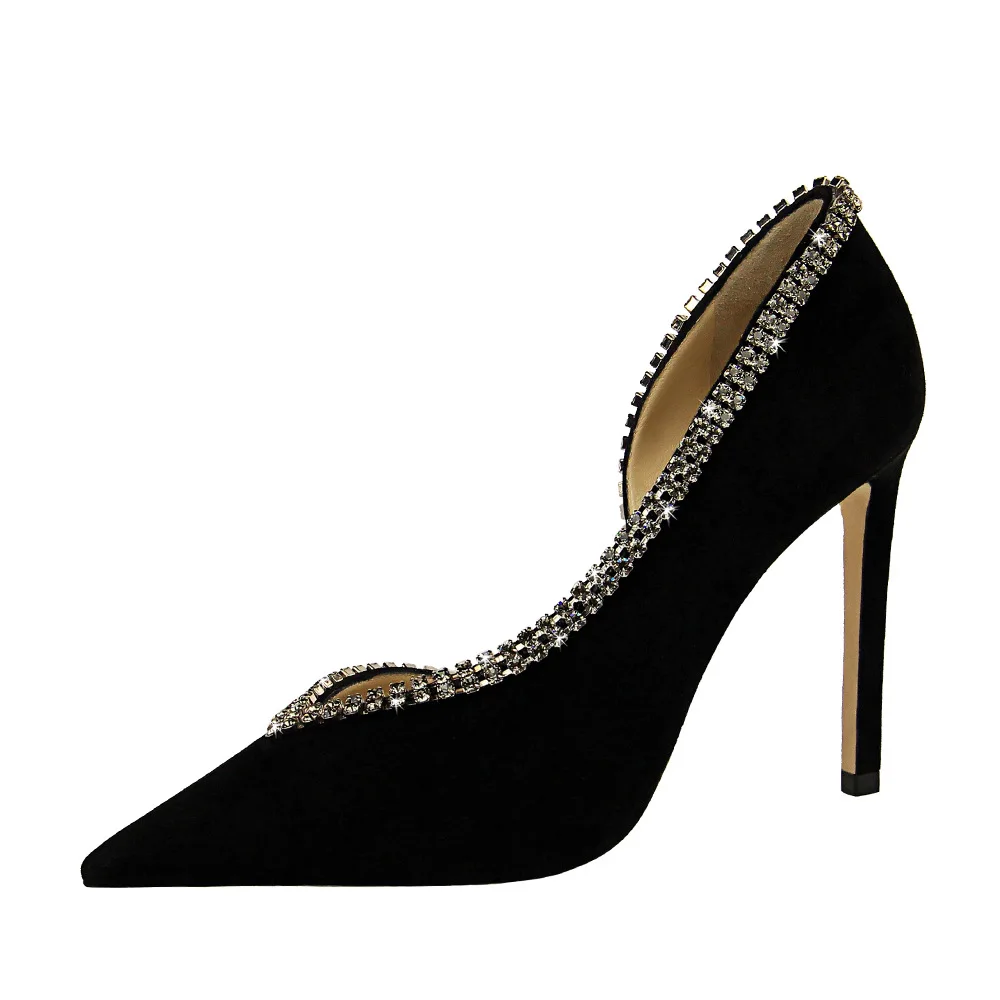 Amazon.com: LFHT Zapatos de vestir para niñas pequeñas, con lentejuelas con  purpurina, tacones bajos, Mary Jane, para fiesta, baile, sandalias con  diamantes de imitación : Ropa, Zapatos y Joyería