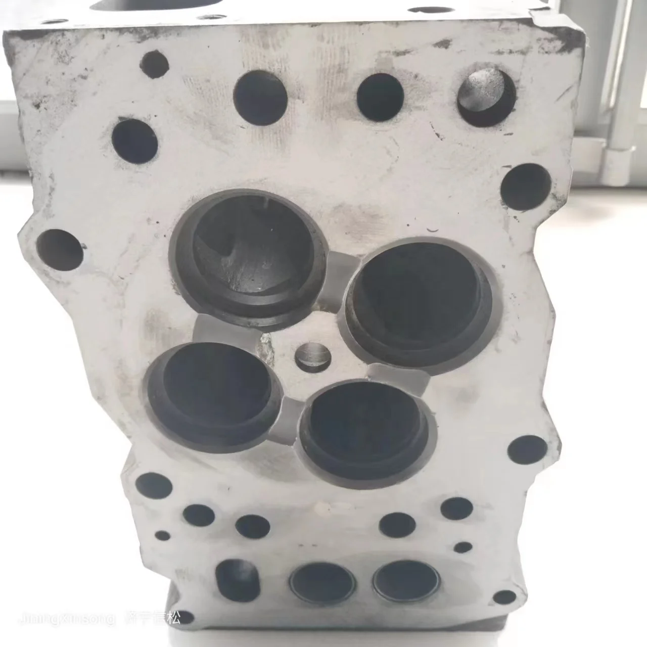 Komatsu SA6D170E Engine Head Cylinder - Reliable Performance