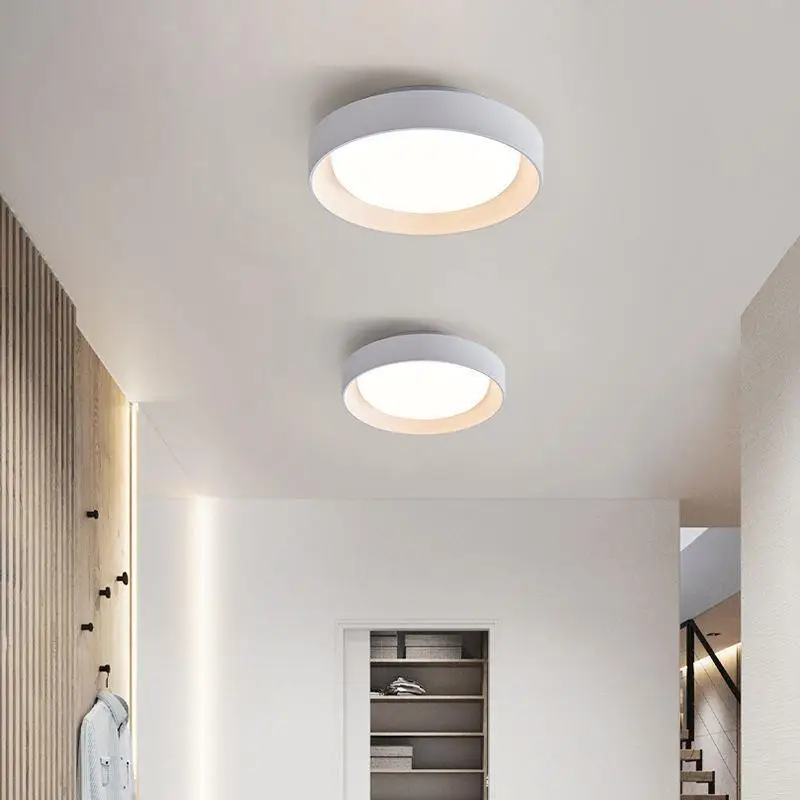 مصباح سقف حديث بتصميم بسيط للغرفة المعيشية 2024 موديل جديد LED من الفولاذ المقاوم للصدأ معلق