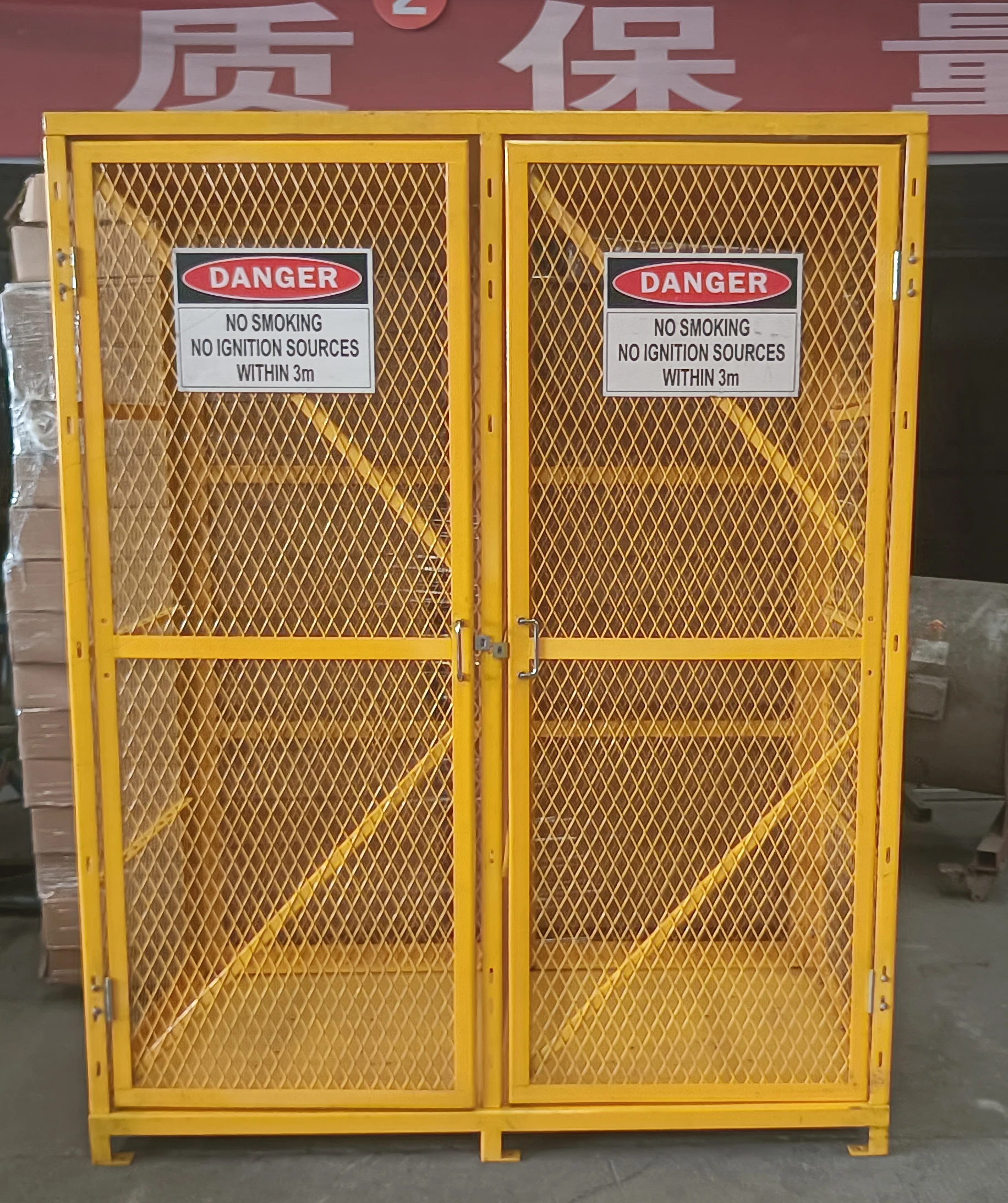 4 Capacitites Gas Cylinder Storage Cage Safety Storage Cage For Lpgs ...