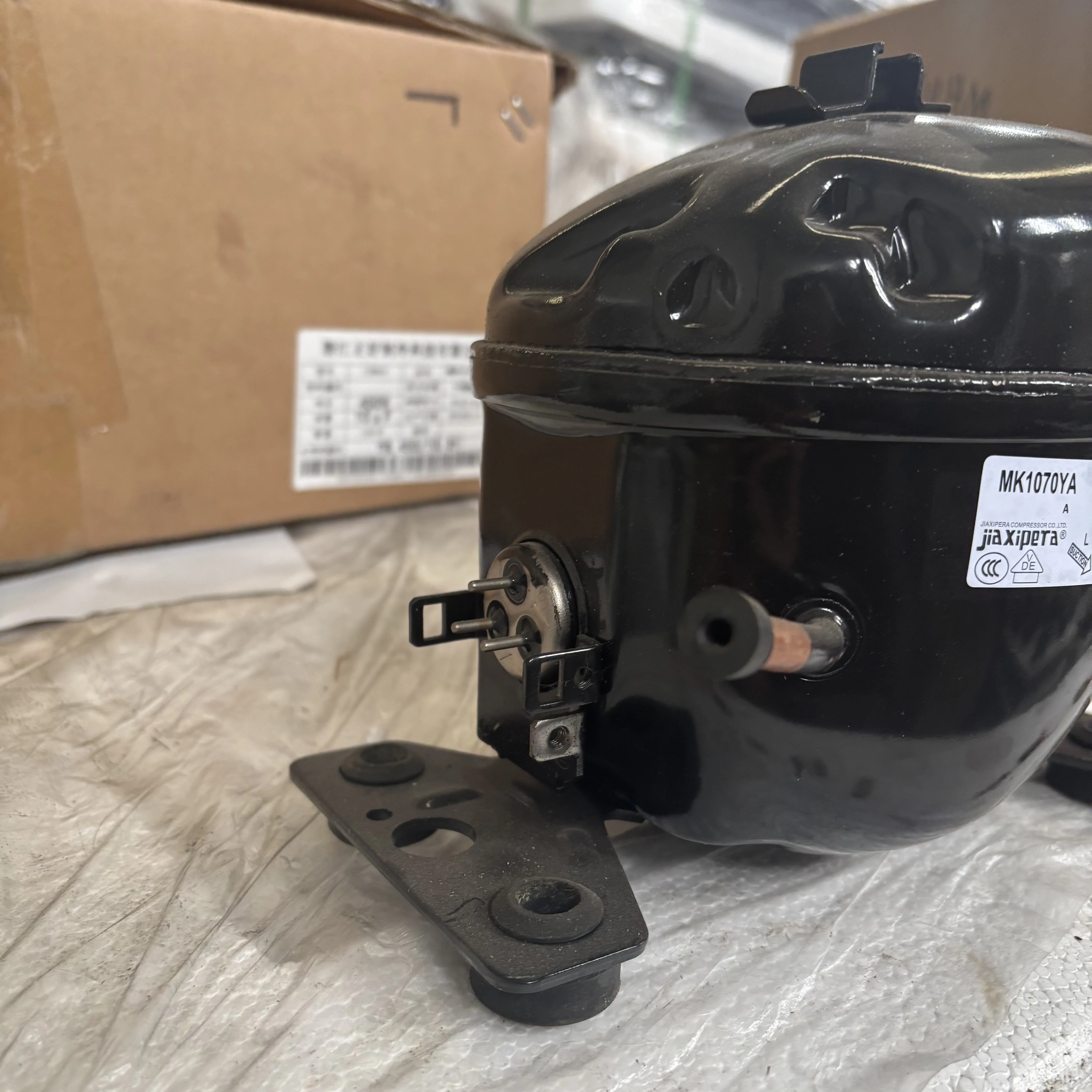 Jiaxipera MK1070YA Fixed Frequency Compressor 220-240V for R600A