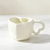 Tasse coeur gris clair