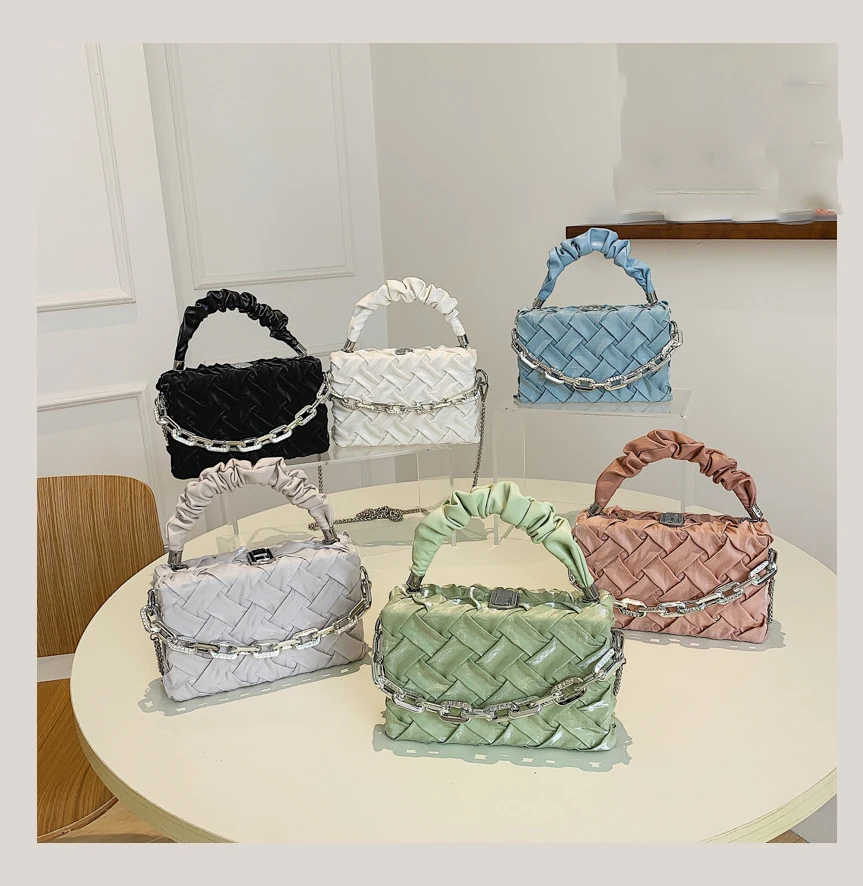 Fashionable Women's Small Square Handbag With Chain Decoration