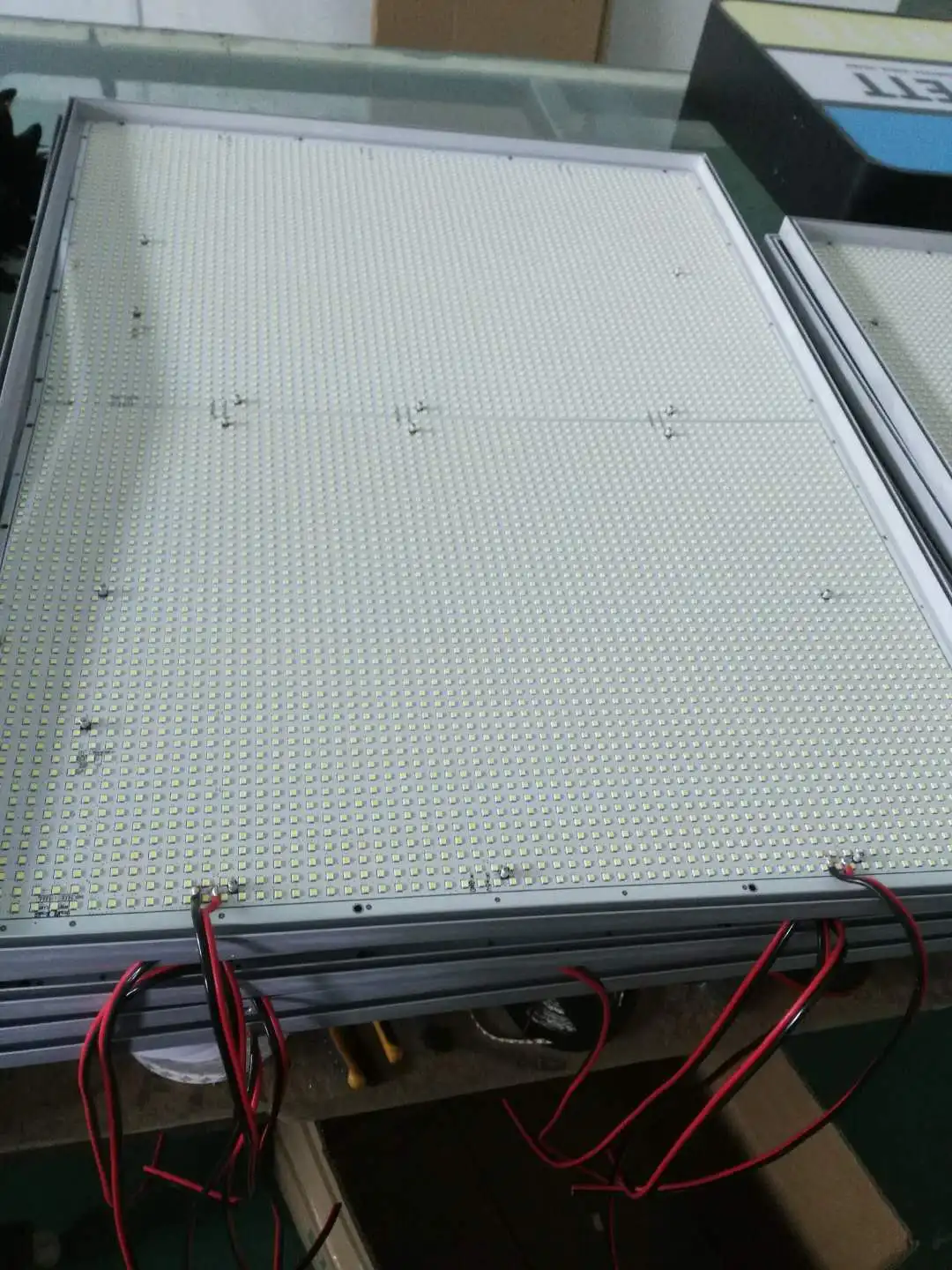 led燈墊定製造型閃光燈箱新設計廣告智能閃光燈箱led顯示屏