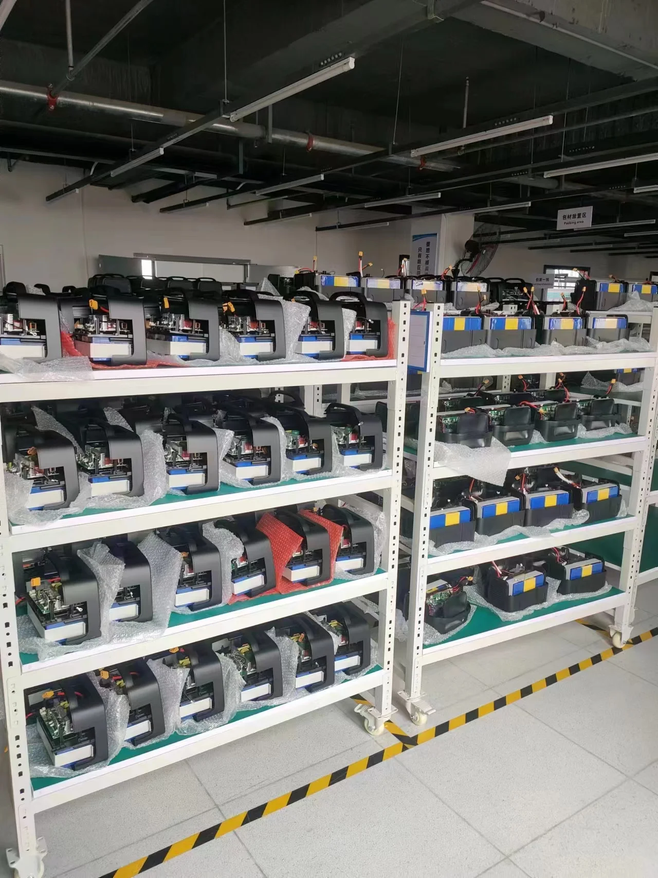600W 1200W 1800W 2400W 3000w 5000w UPS Generator Solar Lifepo4 Lithium Battery Portable Power Supply Station With Solar Panels supplier