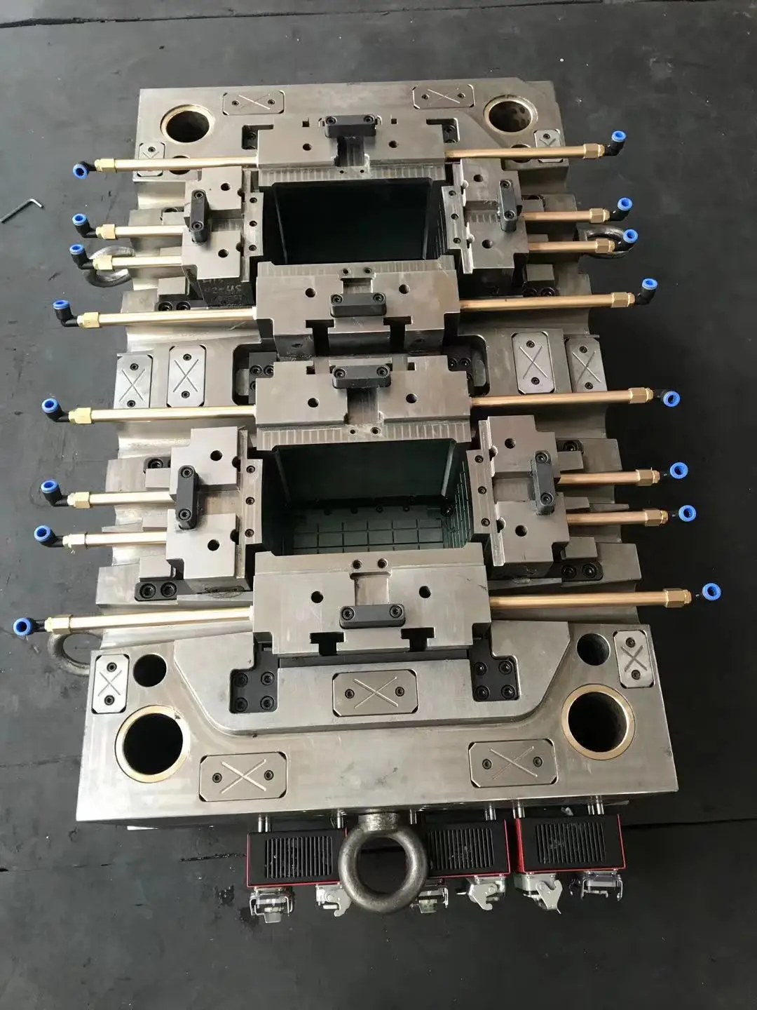 Customized Auto Battery Container Mould - Professional Quality