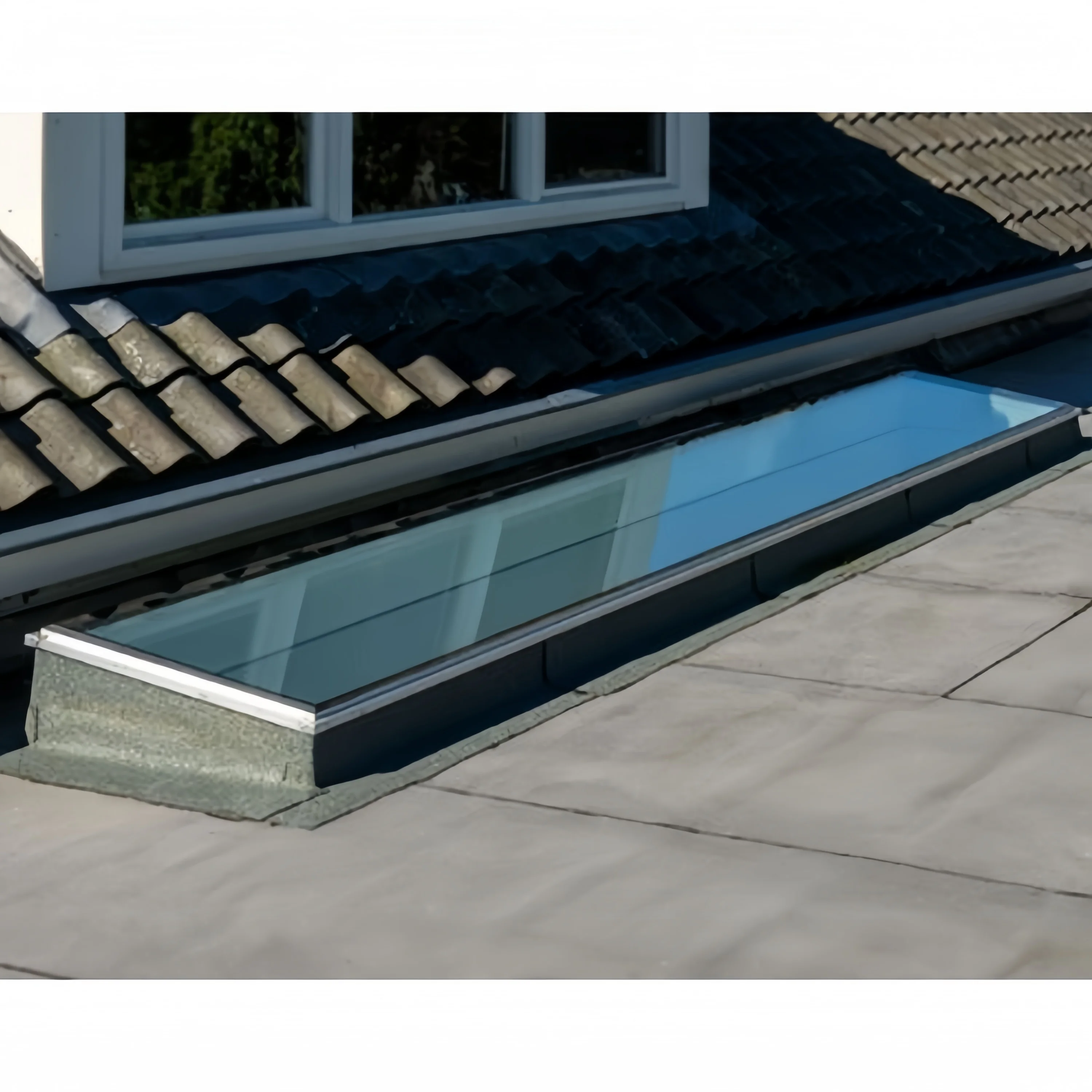Customized Electrical Control Automatic Opening Sliding Roof Awning Aluminum Window Tempered Glass Vertical Skylight Roof Window
