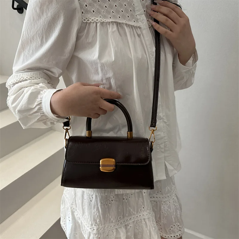 High-End Crossbody Bag Women's 2025 New Popular PU Small Square Single Cover Niche Light Luxury Commuter Tote