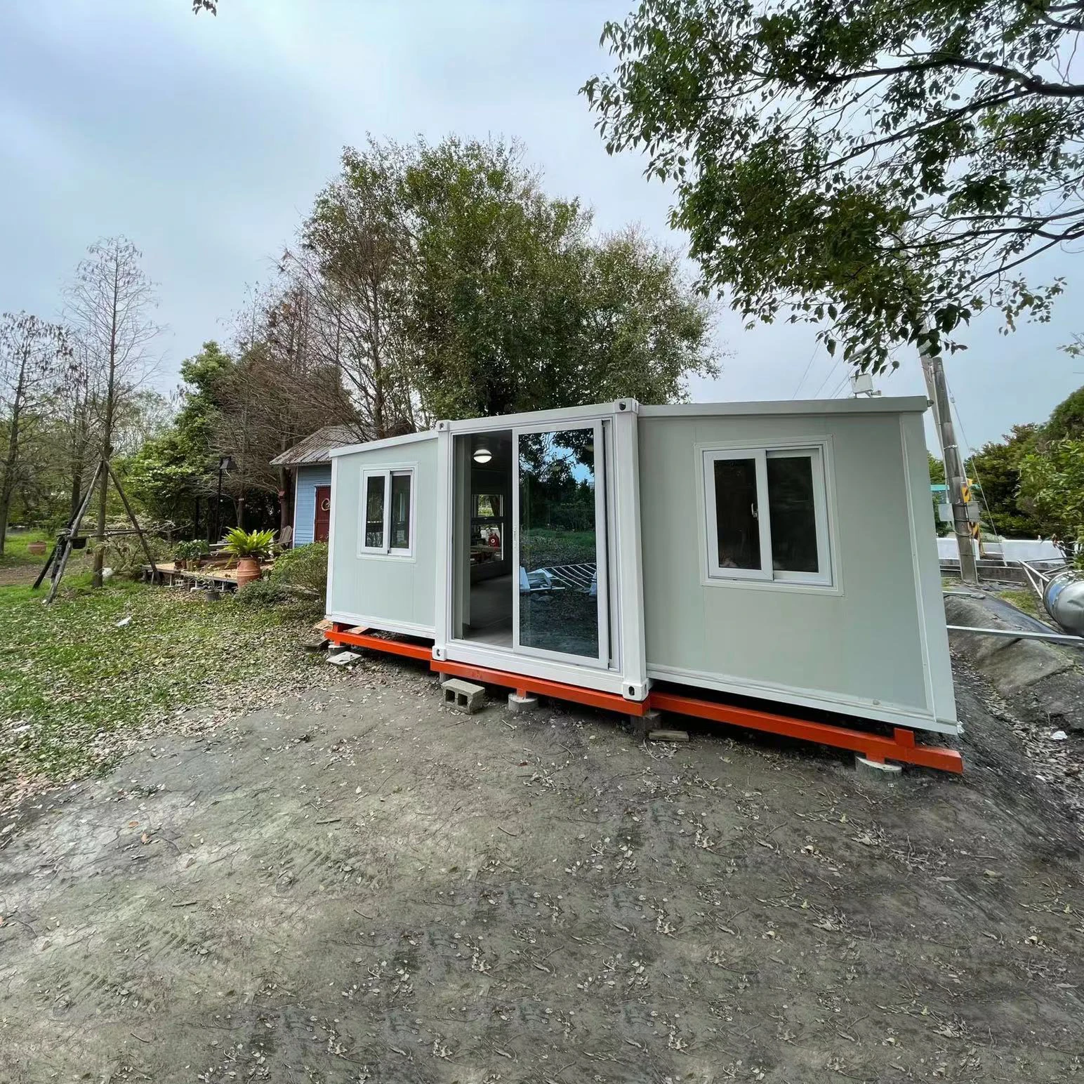 Xinger Good Price Compound Design Container House Golden Supplier 40ft Container House Floor Plans Extendable Houses