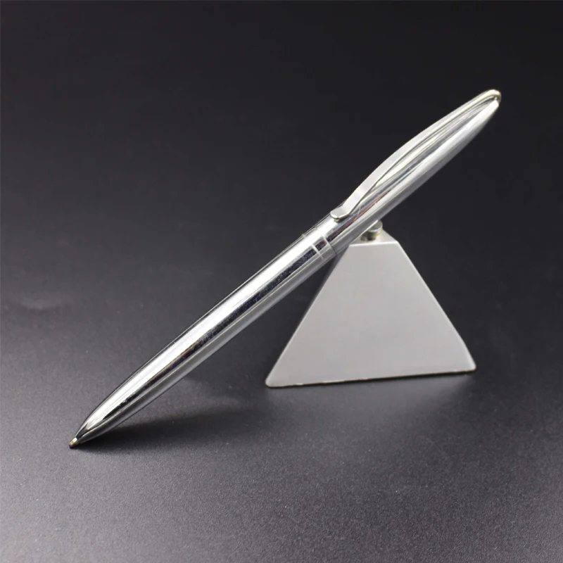 Sports-Style Floating Magnetic Ballpoint Pen Set Triangular Base Maglev Magnetic Pen for Promotional Items 0.7 mm Writing Metal