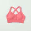 soutien-gorge croisé dans le dos rose