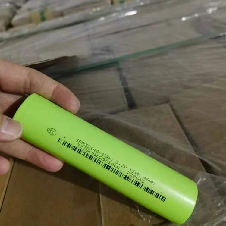 Original Grade a Cylinder Lithium Ion Battery 32140 Pin Type 3.2V