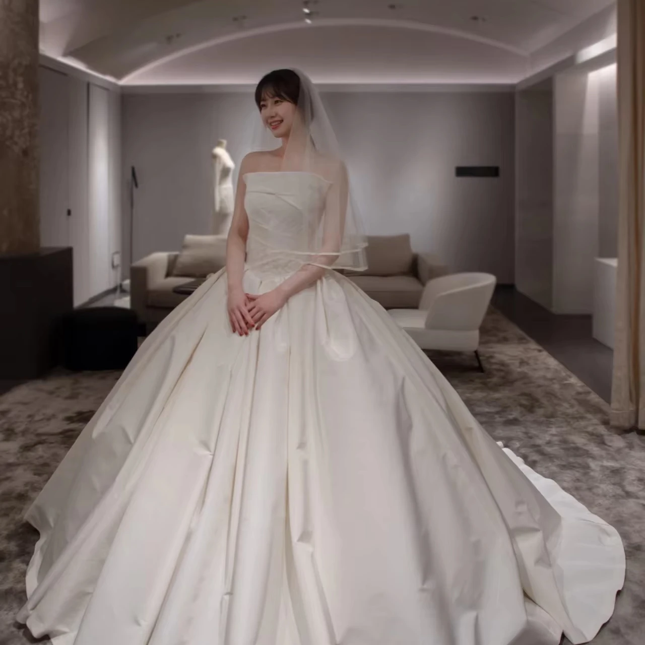 S0640F New Fashion Sunshine French Wedding Dress for Brides Church Wedding  Bridal Wedding Dress