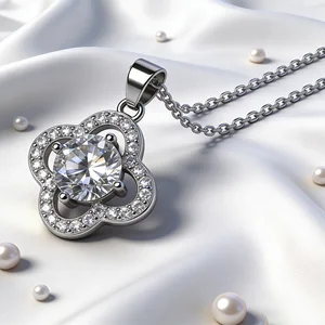 Four Leaf Clover Moissanite Necklaces 1ct Link Chain Round Brilliant Cut 925 Silver Four Leaf Clover Moissanite Necklaces