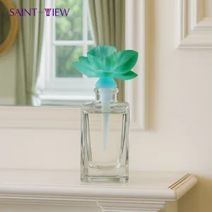 2026 New Luxury Colored Personalised 150ml Square Aroma Perfume Bottles Wholesale