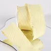 Amarillo pálido