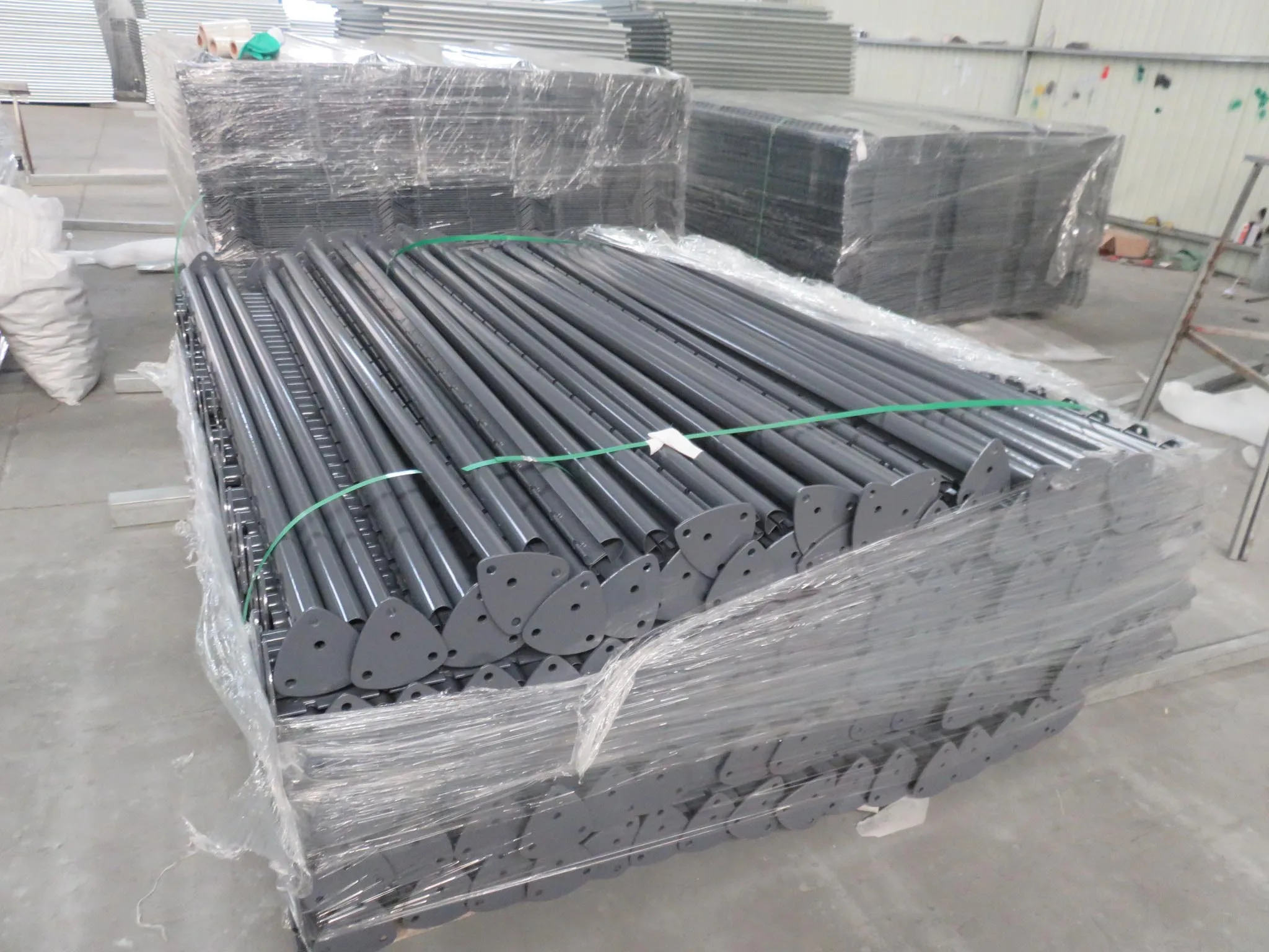 Second Hand h Beam 4x4 Galvanized square Metal Fence Posts Angle Iron Fence Post Used Steel Fence Posts for Sale