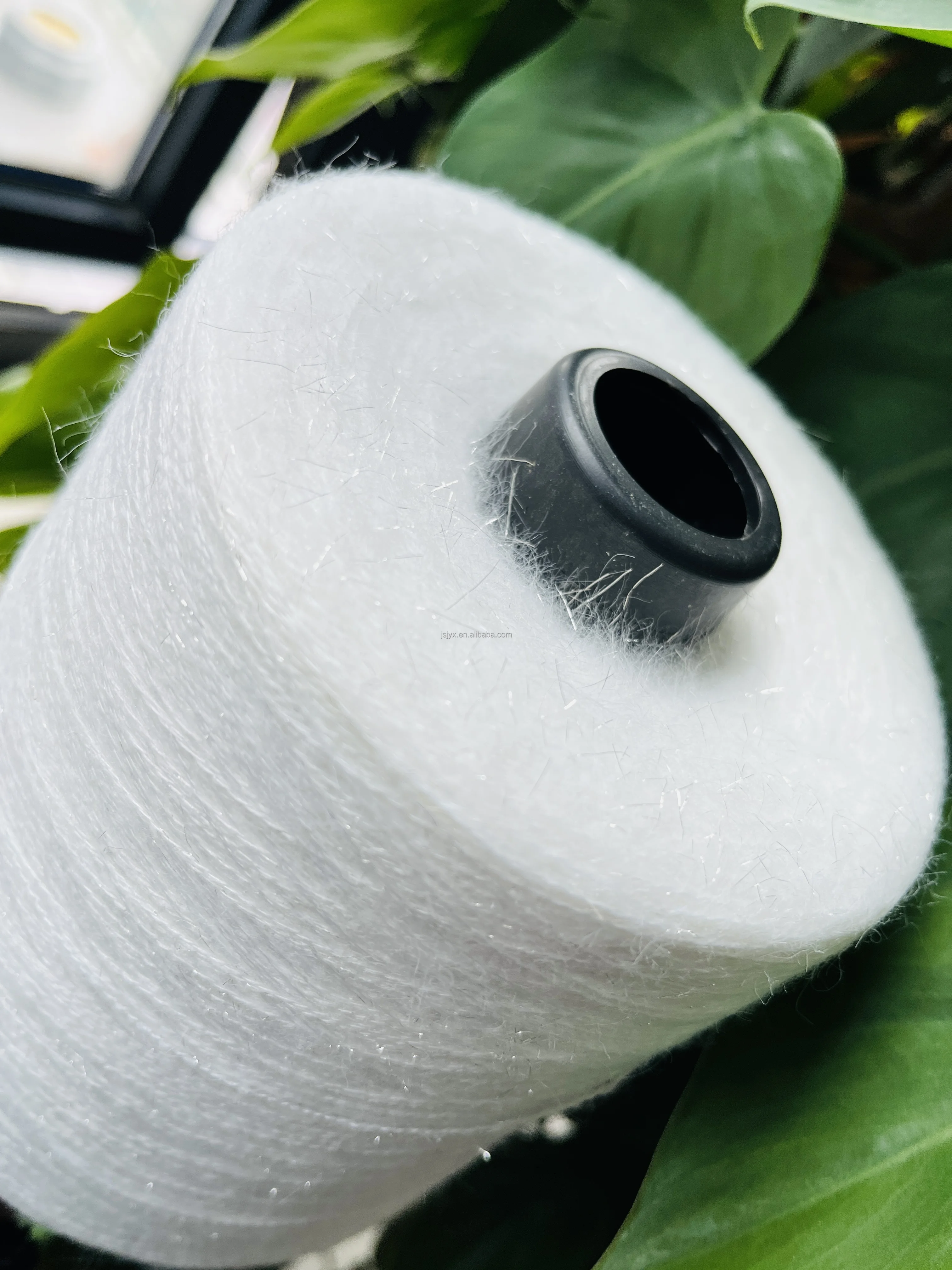 Пряжа с цветным сердечником окрашенная на конусе 28/2 нм акриловый нейлон Pbt люрексом акрил