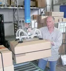 Loading and Unloading Robot  Cartons Boxes Vacuum Manipulator Machine with Extended Long Handler