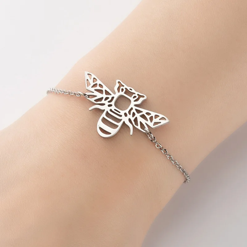 Cute Non Tarnish Silver 18K Gold Plated Charm Bee Bracelet