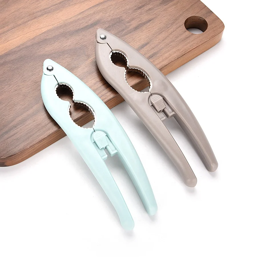 Multi Functional Kitchen Tools Easy Grip Heavy Duty Shell Seafood Plastic Walnut Nut Cracker