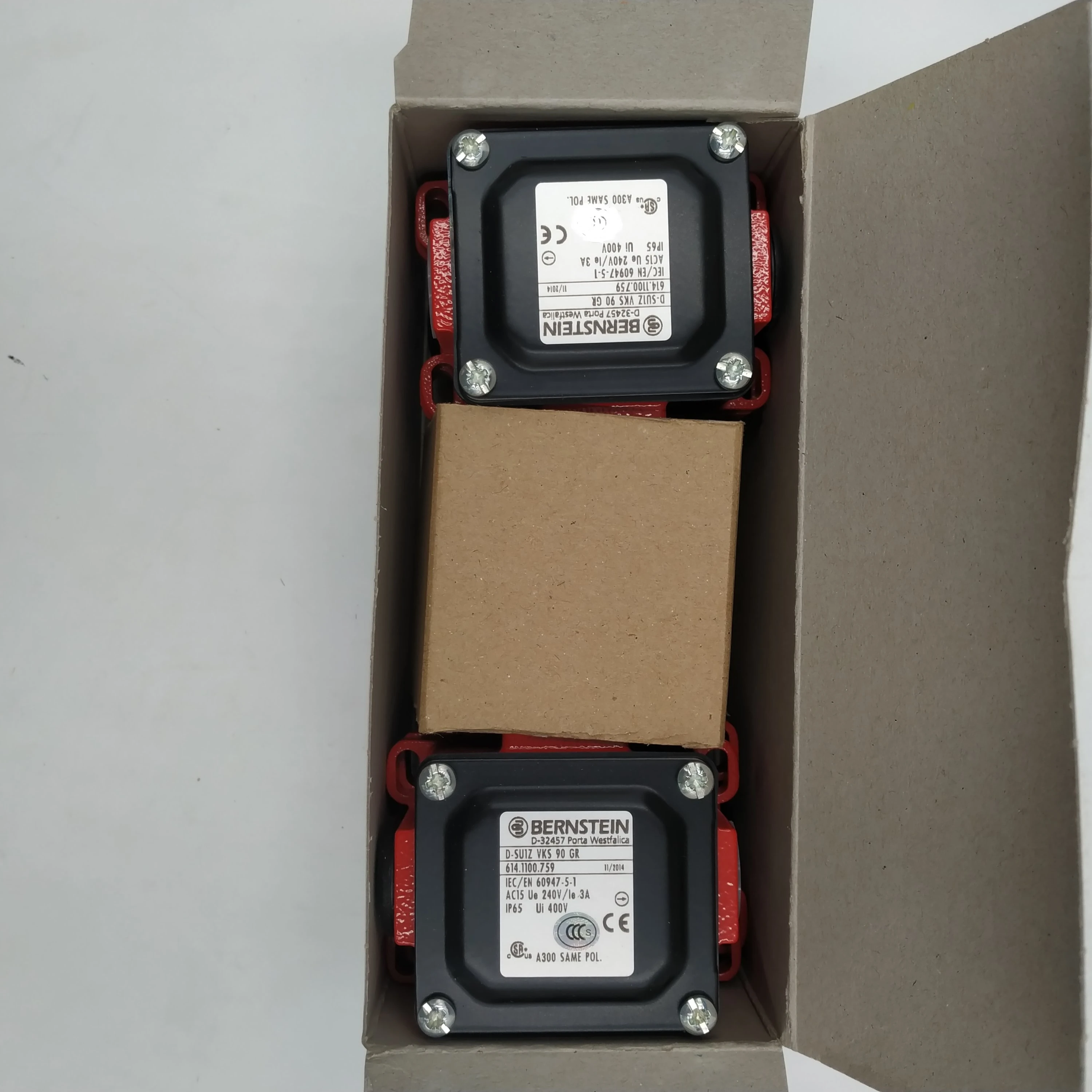 専用 switch BERNSTEIN Limit Switch D-SU1Z VKS 90 GR 614.1100.759 IP65