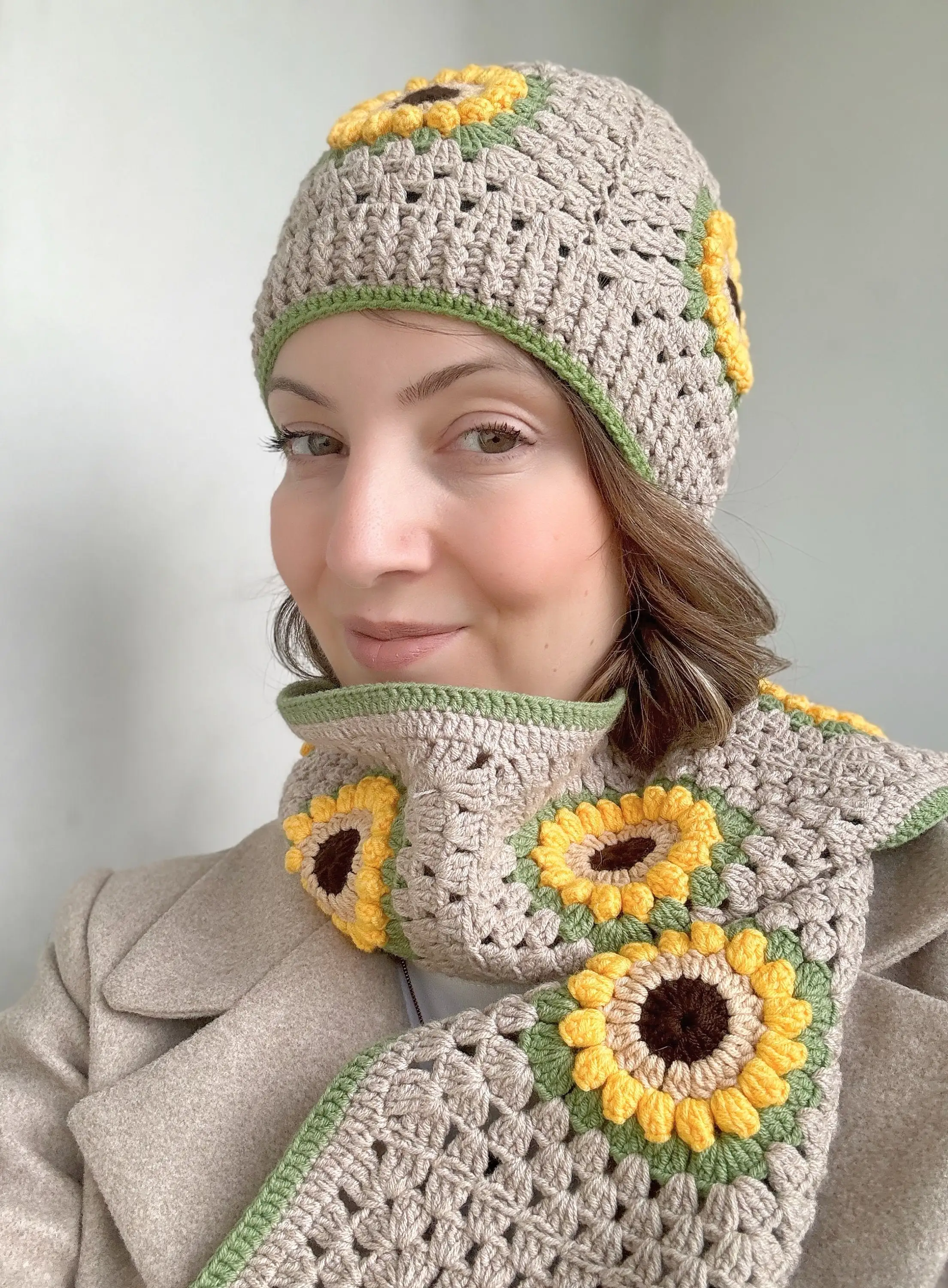 Милый и стильный Зимний винтажный афганский комплект из двух предметов с ручным крючком акриловая вязаная шапка шарф индивидуальным принтом логотипа