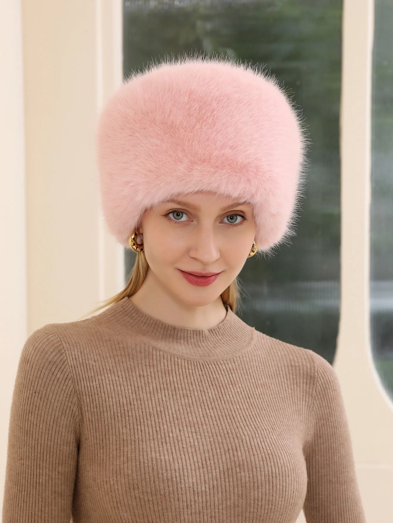 Faux Fur Winter Hat, Russian Style Warm Cap with Wide Brim, One Size Here main image 4