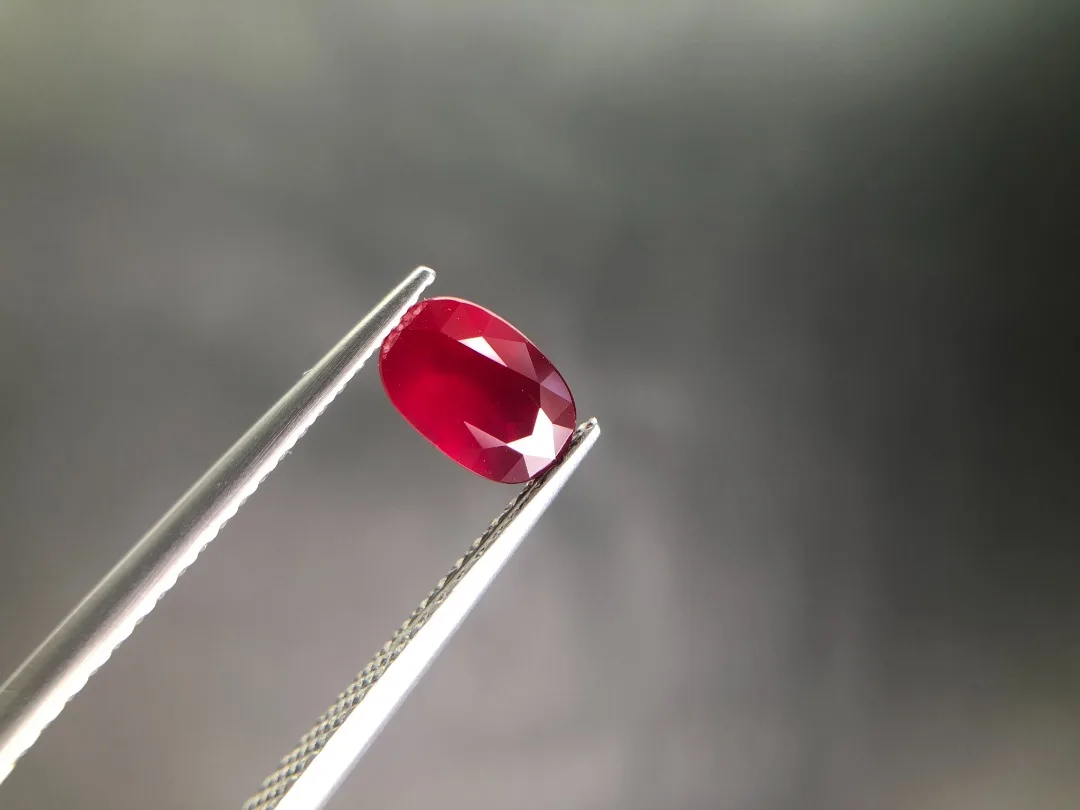 Lanphear 2.01ct 8.57*5.71*4.23mm Natural Pigeon Blood Ruby Gemstone for Necklace Making Natural Pigeon Blood Ruby Loose Stone