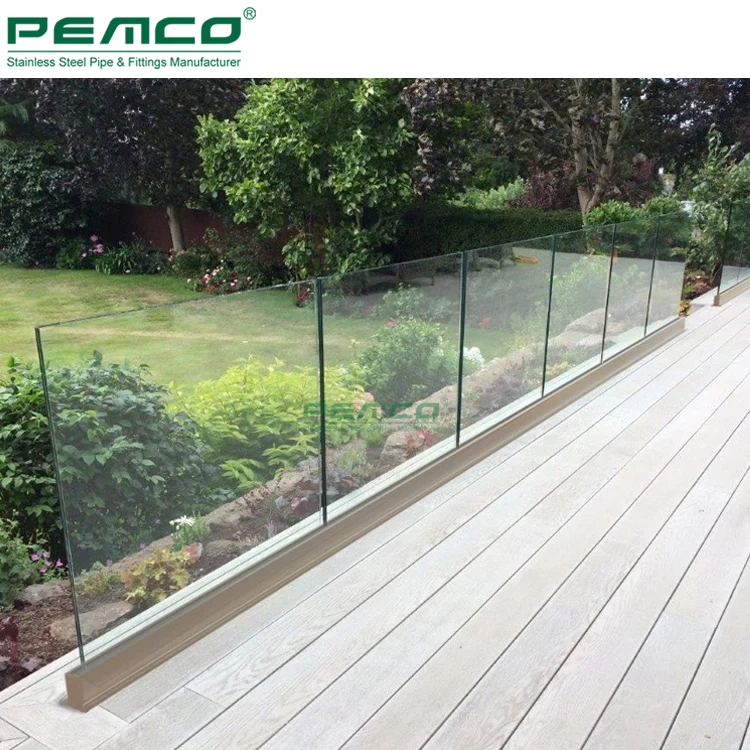 Wholesale Factory Balcony Used Designs Wrought Aluminum Casting Tempered Glass Railing for Sale