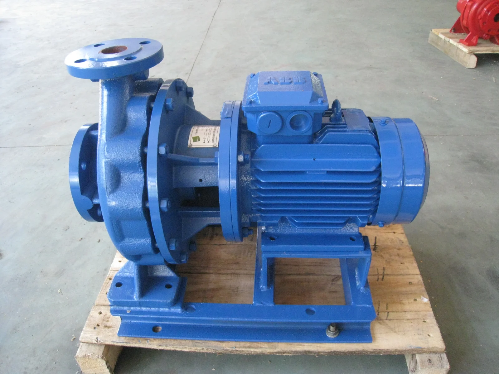 Close Coupled End Suction Pump