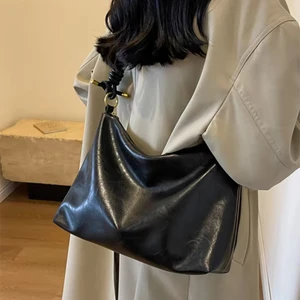 Factory sales women's shoulder armpit bag 2026 new fashion texture large soft leather handbag women's crossbody bags