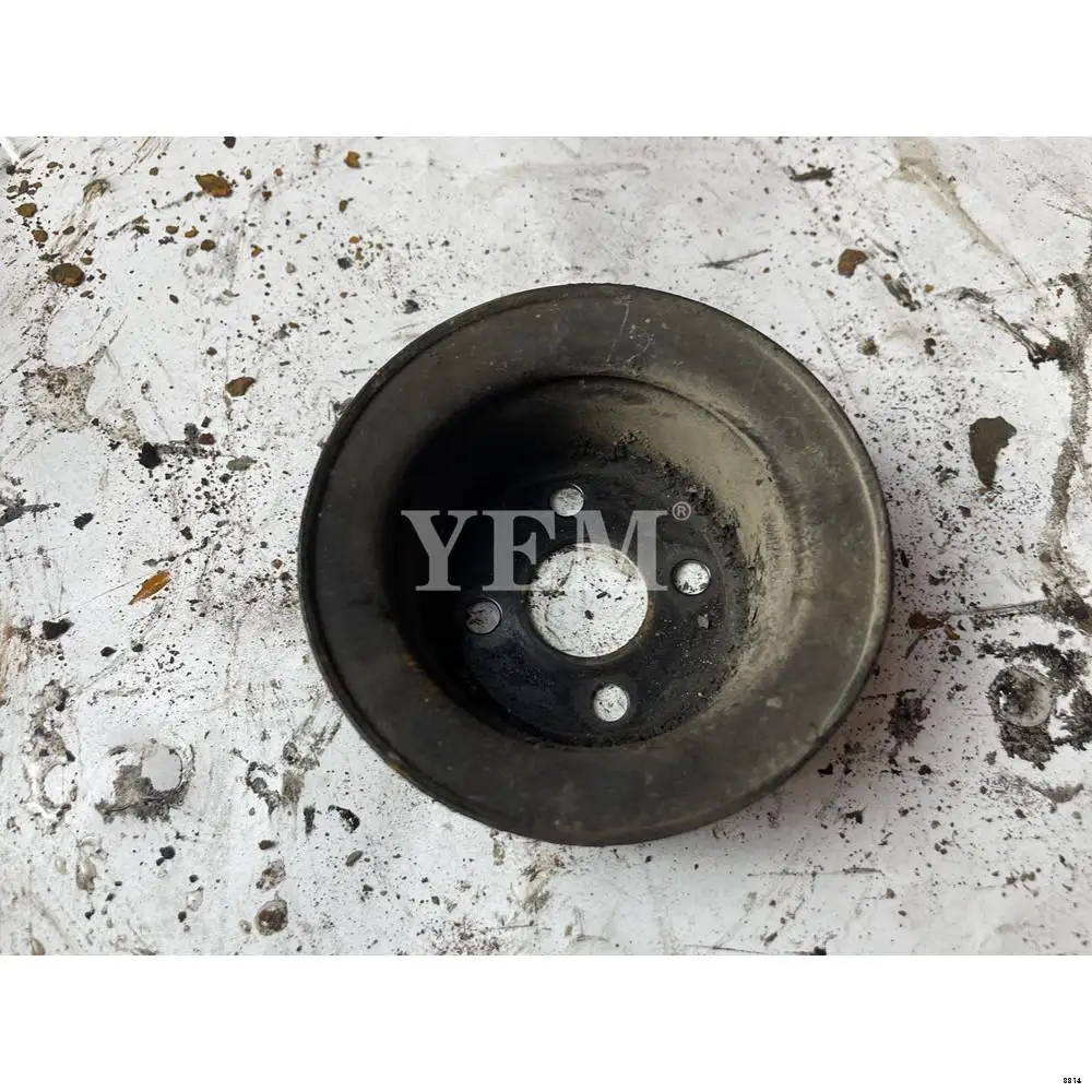 Factory Supply Construction Machinery Parts Fan Pulley 15531-7425-0 For Kubota V1100 Tractor Excavator Spare Parts