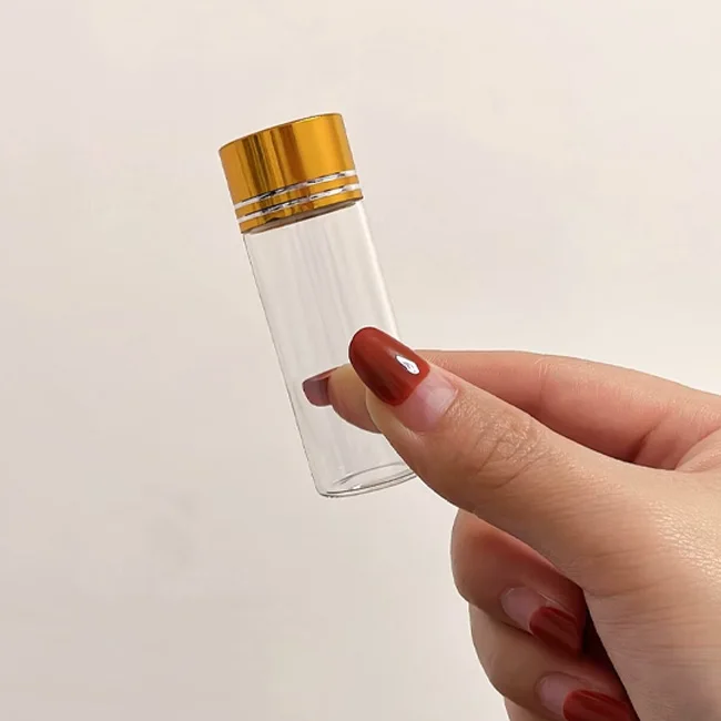 Wholesale Transparent 10ml 15ml  Mini Glass Test Tube Vials Packaging Bottles for Food Tea Storage With Silver Metal Screw Cap