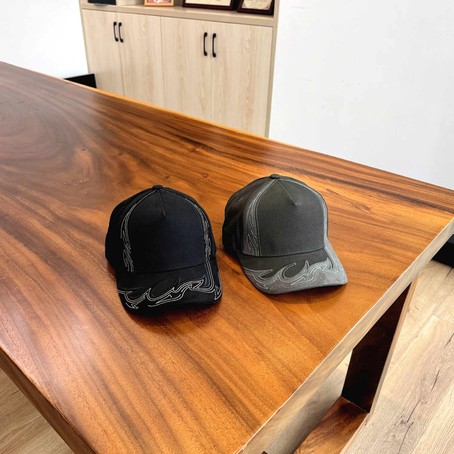 2024 Spring and Summer Embroidered Personalized 5 Panel Outdoor Sport Snapback Baseball Caps Waterproof Fitted Hat Wholesale