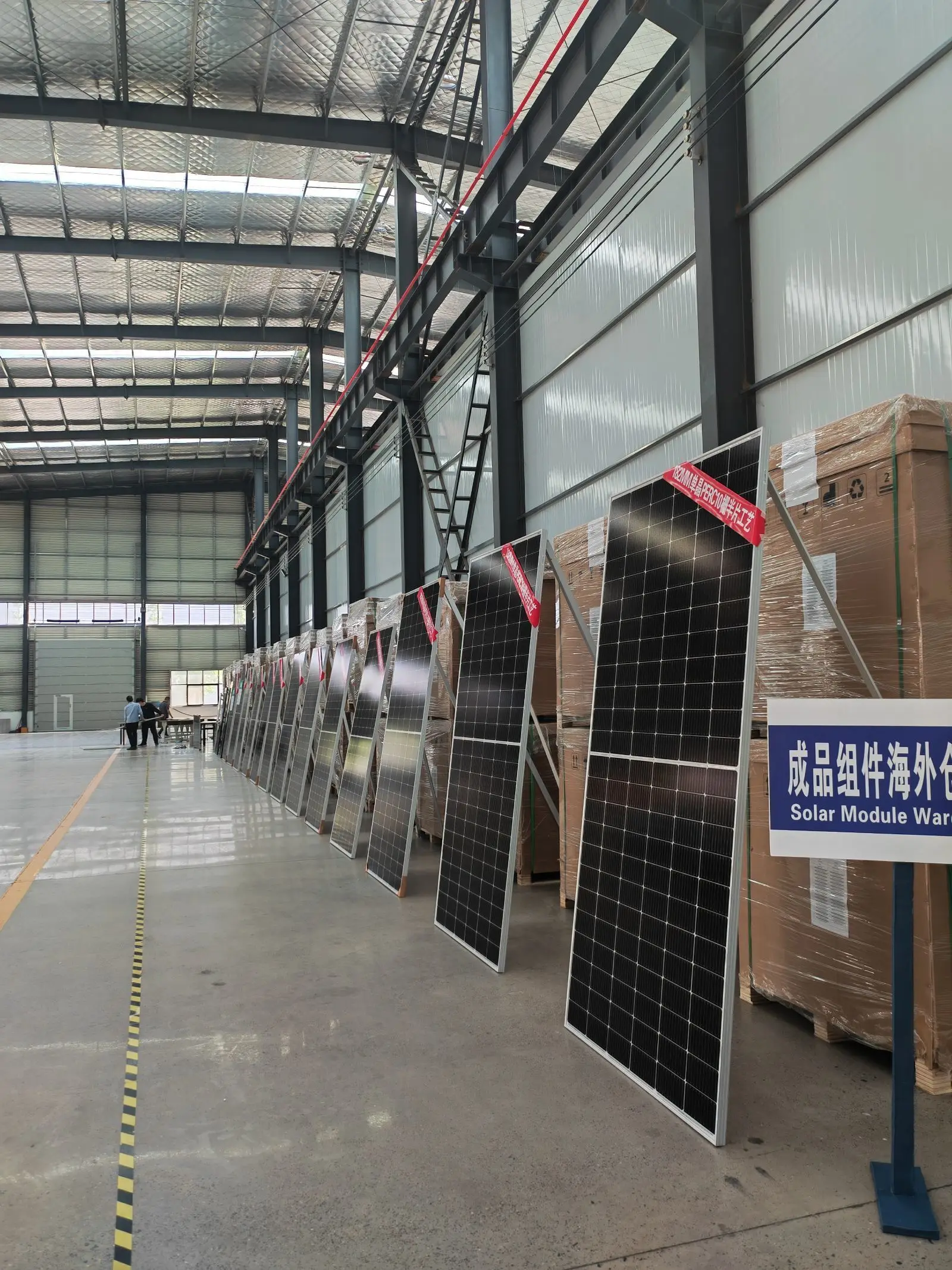 HET High Efficiency PV Module Half Cell  100w 545W 550W 555W 560W   Mono Solar Panel Solar Cell System Panels Suppliers