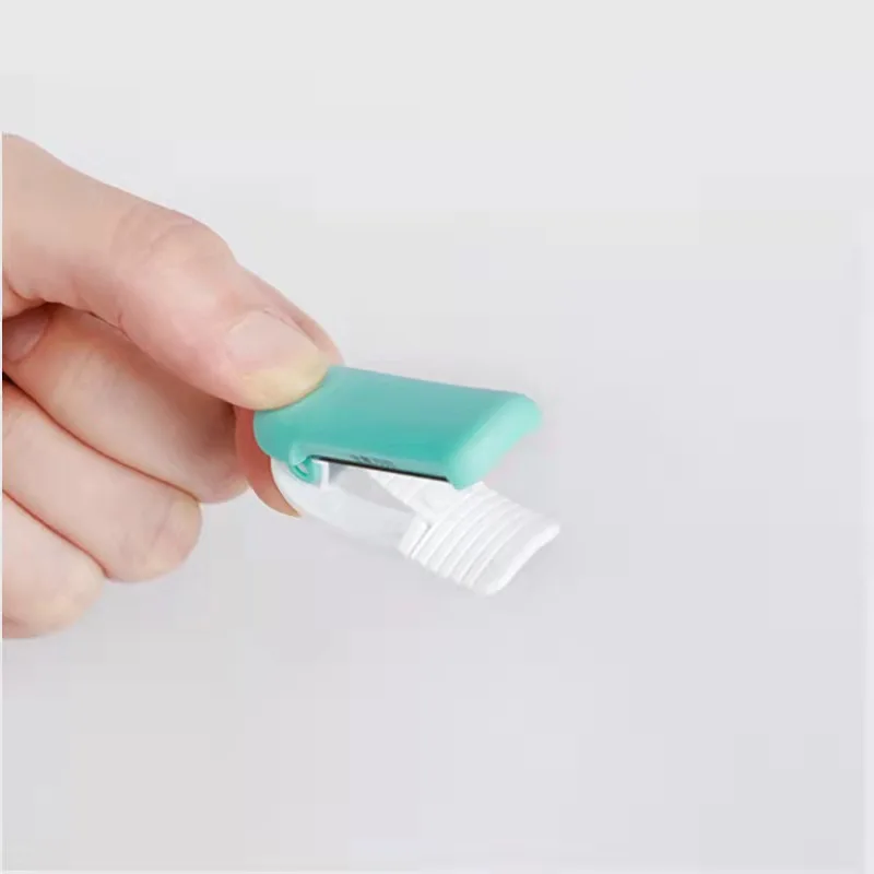 New Japanese Style 4 Colors Mini Portable Clip Type Handheld Washi Tape Cutter Dispenser