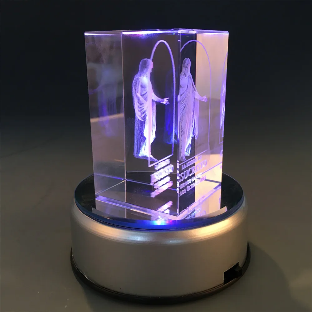 Statua In Cristallo 3D Gesù Con Agnelli – Base LED Colorata, Regalo Religioso Cristiano