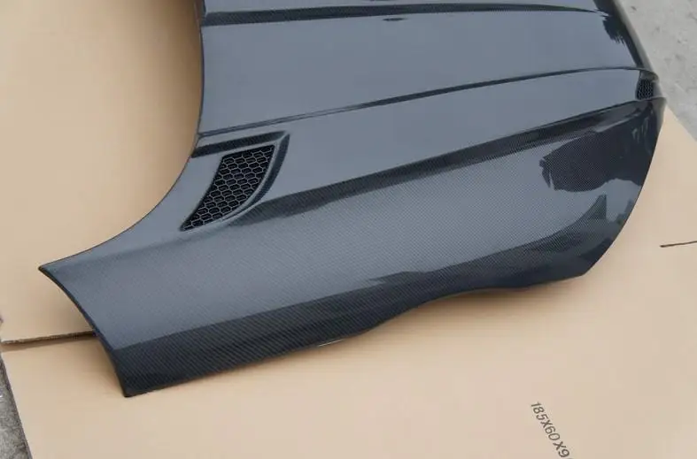 AUDI アウディ 美品 TTRS 8J 純正オプションカーボンエンジンカバー AUDI アウディ 美品 TTRS 8J 純正オプションカーボンエンジンカバー