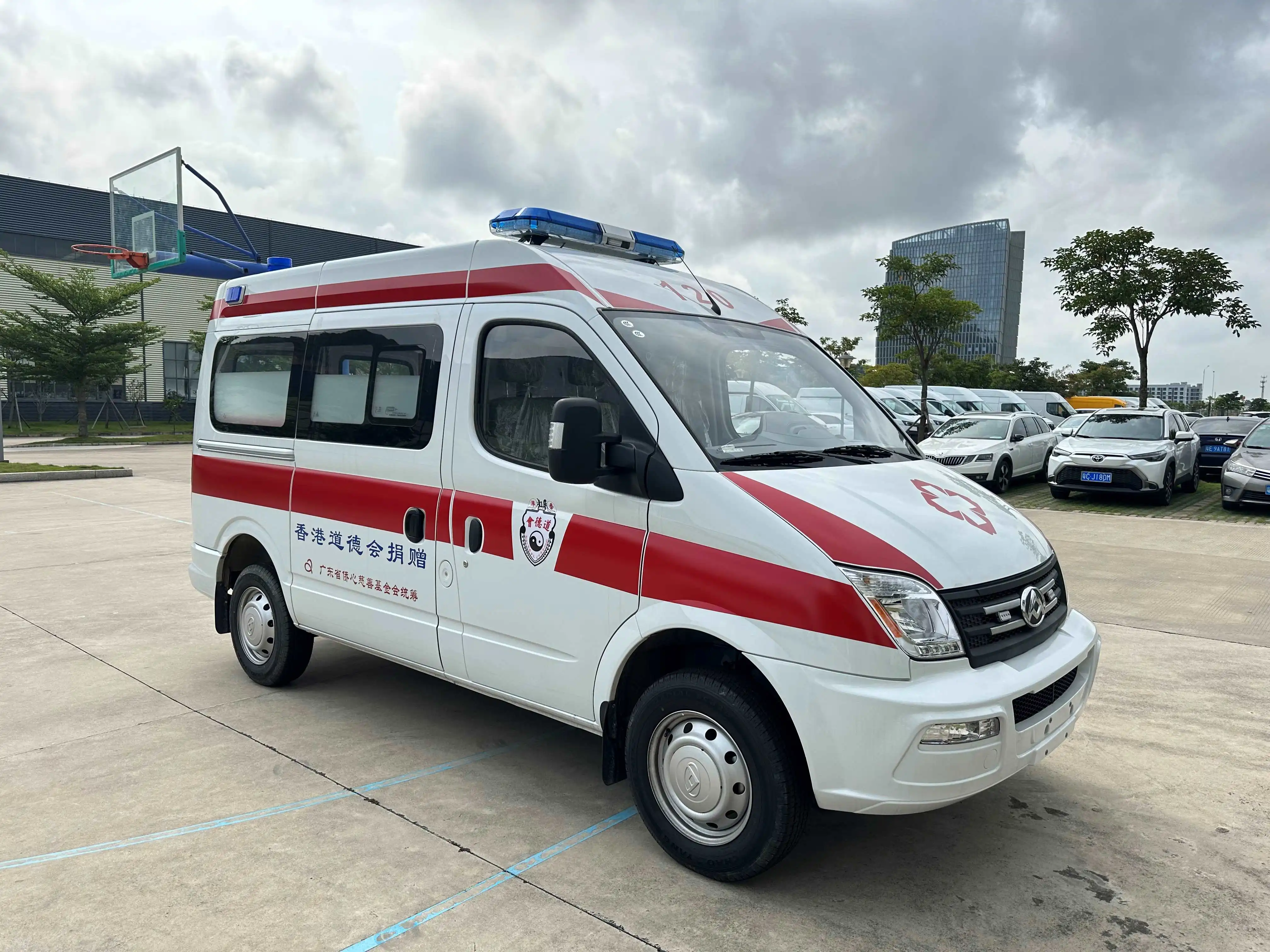 LDV MAXUS V80 Hospital Ambulance Car New Diesel Fuel ICU