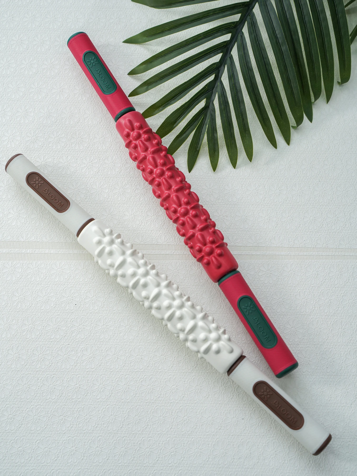 BLOOM Acupuncture Point Cellulite Massage Roller Stick Portable Roller Healthcare Rotary Massage Stick Massage Stick for Female
