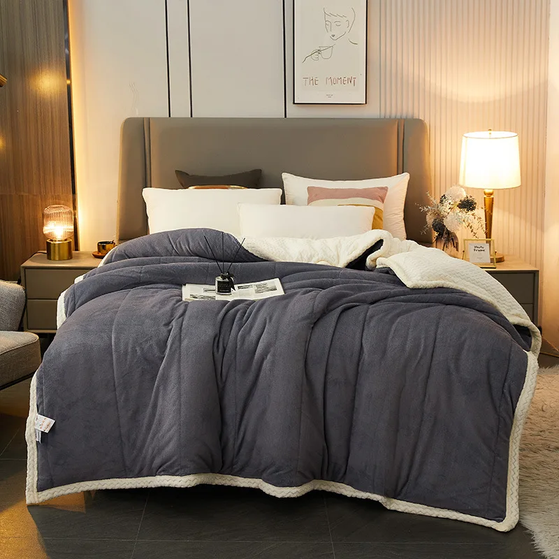 New Bulk Blankets Simple Jacquard Bed Blankets Flannel Blanket In