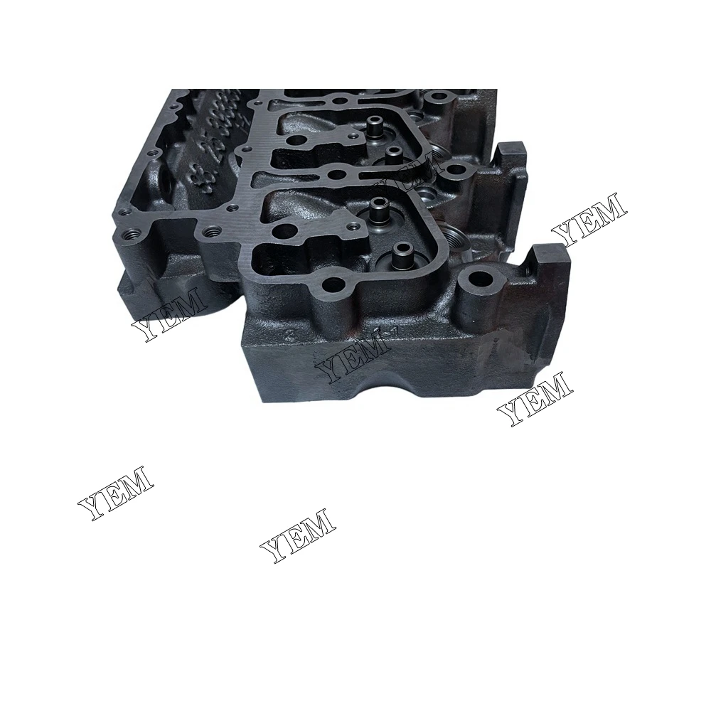4D102 Cylinder Head for Komatsu Cylinder Head Genuine Engine Parts 3