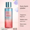 Éclaboussure de séduction nue