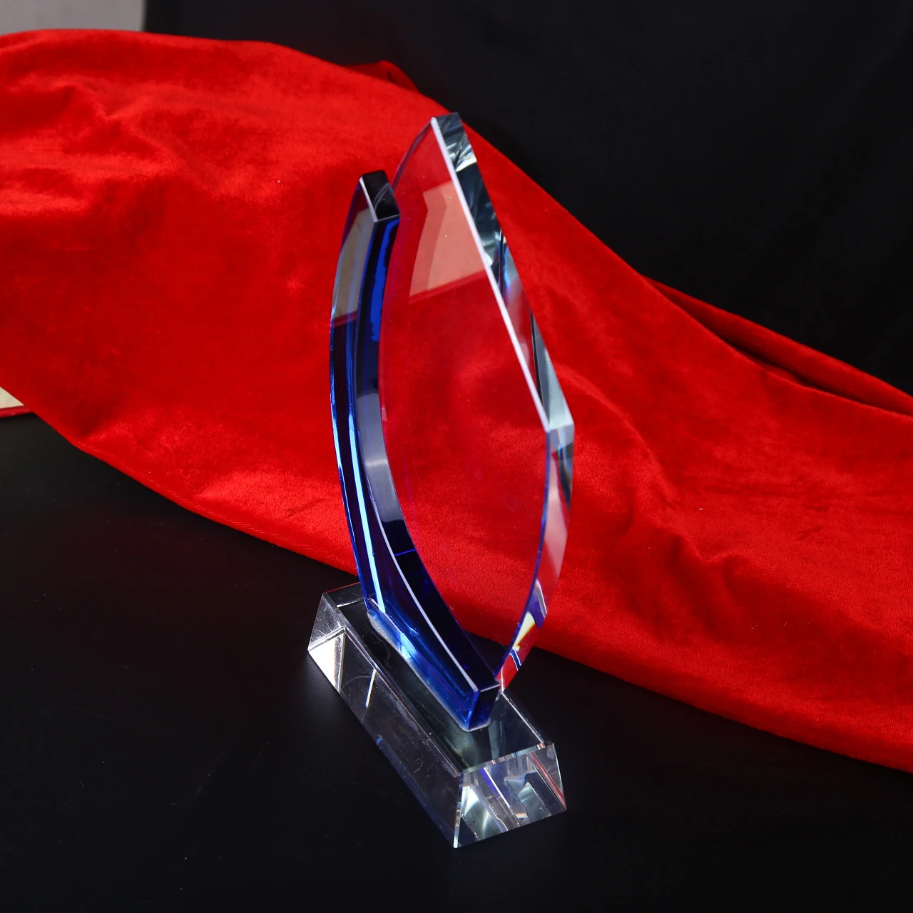 Custom Souvenir Acrylic Plaque Sail Arrow Blank Crystal Award Trophy
